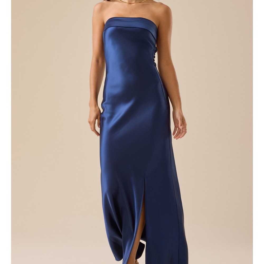 Elegant Blue Strapless Dress